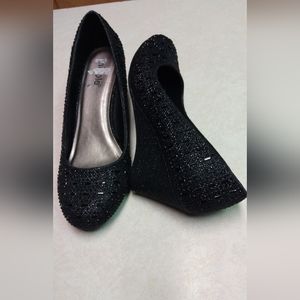 Nicole black wedge shoes with beading
